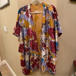 WORLD MARKET Women Floral Velvet Mustard Yellow Kimono Size One Size